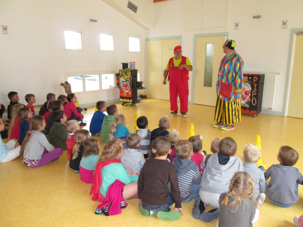 Spectacle de clowns (2)